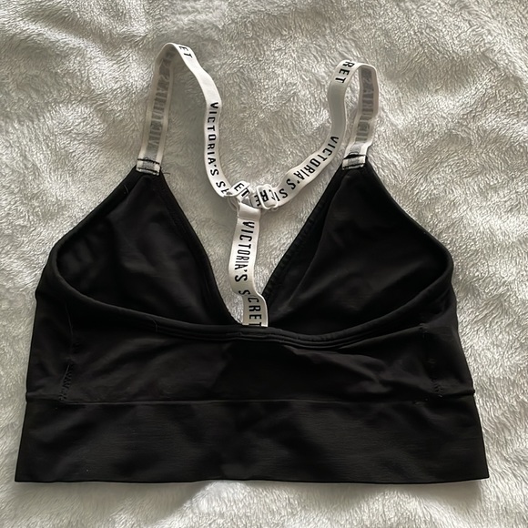 Victorias Secret Sports Bra Size Medium - Picture 2 of 2
